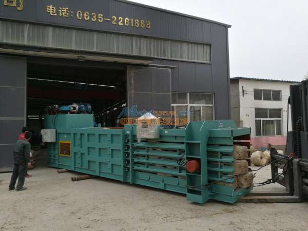 安徽合肥塑料帶壓縮設備與蕪湖小型廢紙邊液壓打包機 布面料的專業(yè)處理方案